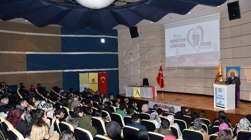 DÜ’de geçmişten günümüze aile korunması paneli