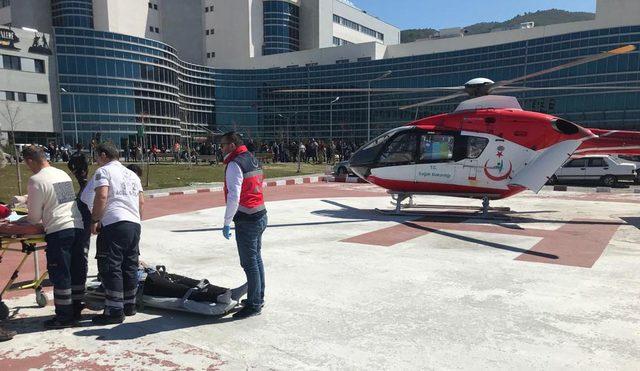 Soma Devlet Hastanesi helikopter pistinden ilk hasta sevki