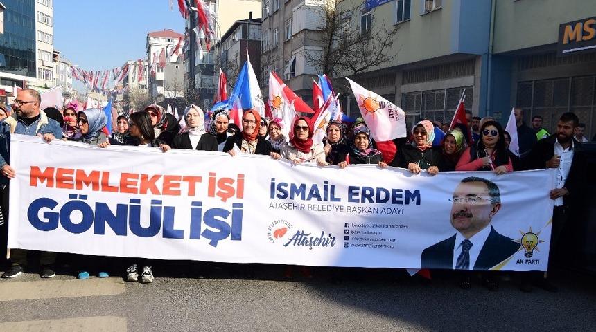 Ataşehir’de İsmail Erdem’in Sevgi Yürüyüşü’ne binlerce Ataşehirli katıldı