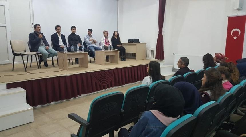 Malazgirt&rsquo;te &lsquo;Mesleki Kariyer G&uuml;nleri&rsquo; etkinliği