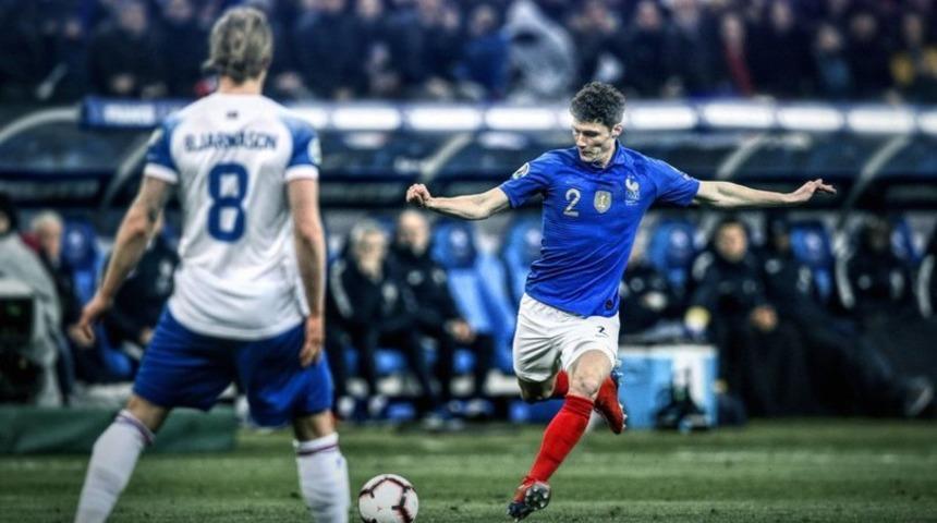 Fransa İzlanda'yı dağıttı!