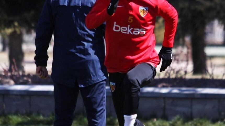 Emre Demir U16 Milli takıma davet edildi