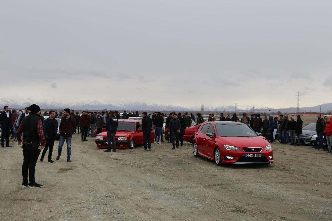 Erzincan&rsquo;da motor sporu tutkunları i&ccedil;in pist yapılıyor