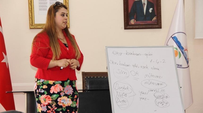 Samandağ Belediyesi&rsquo;nden diksiyon ve g&uuml;zel konuşma eğitimi