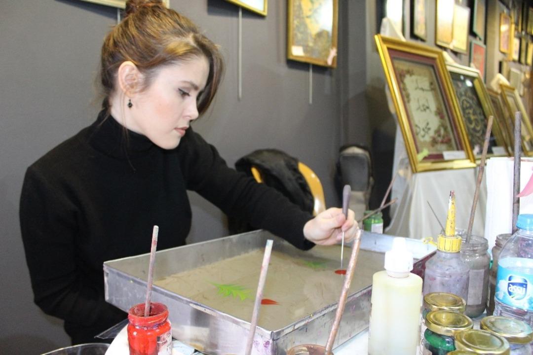 Bandırma&rsquo;da &rsquo;Ebru Sergisi&rsquo; İlgi G&ouml;rd&uuml;