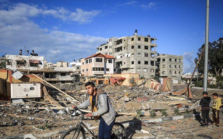 İsrail Hamas lideri Heniyye'nin ofisini vurdu  G4