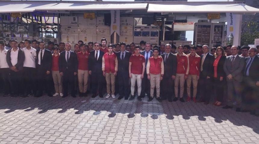Toroslar EDAŞ, Mobil Eğitim Tırı ile Mersin&rsquo;de 250 &ouml;ğrenciye eğitim verdi