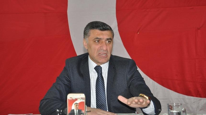 Cumhur İttifakı Kars Belediye Başkan Adayı Çetin Nazik: "Gençlerin sağlıklı ve güvenli ortamlarda barınması için imkanlar oluşturacağız"