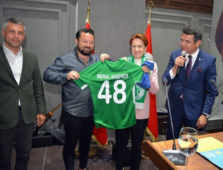 İYİ Parti Genel Başkanı Meral Akşener; “Benim kardeşimi, Mehmet’i seçin” G2