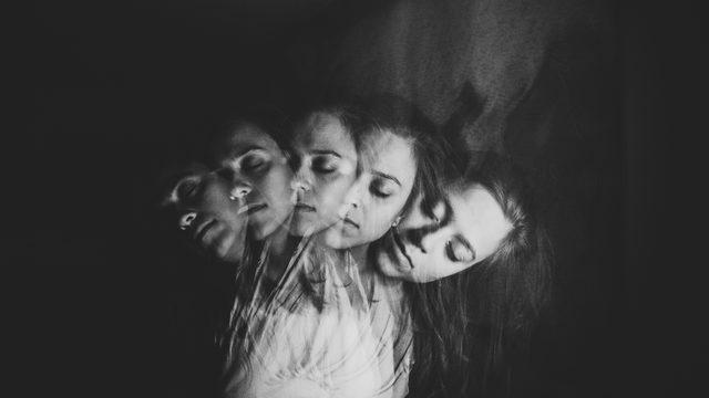 Bipolar bozukluk nedir? Bipolar bozukluğu tetikleyen etkenler nelerdir?