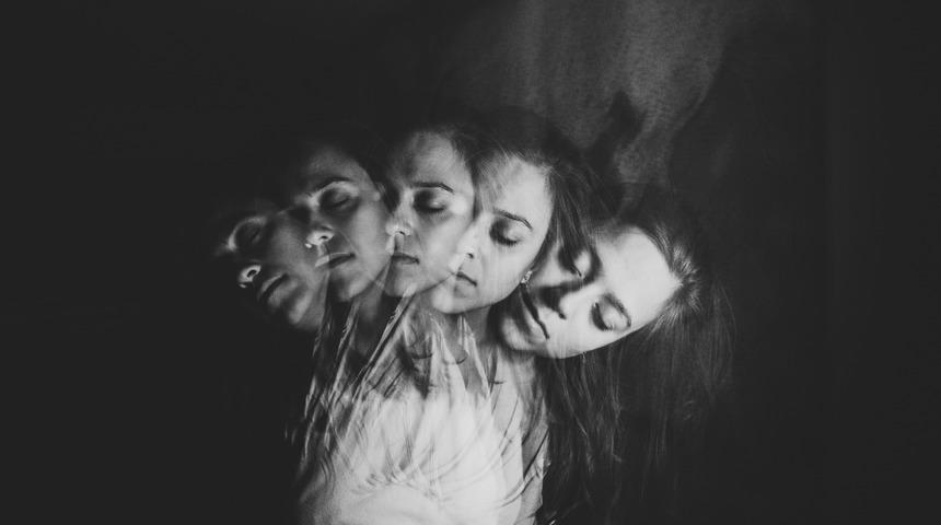 Bipolar bozukluk nedir? Bipolar bozukluğu tetikleyen etkenler nelerdir?