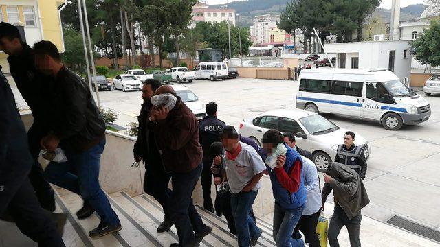 Düziçi'nde kız çocuğuna istismar şüphelisi 13 kişi adliyede