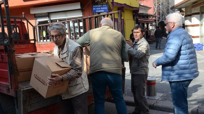 Balıkesir Liseli öğrencilere yardım kolisi