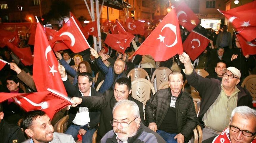 Cumhur İttifakı adayı &Ccedil;elik Arda Mahallesinde se&ccedil;menleriyle buluştu