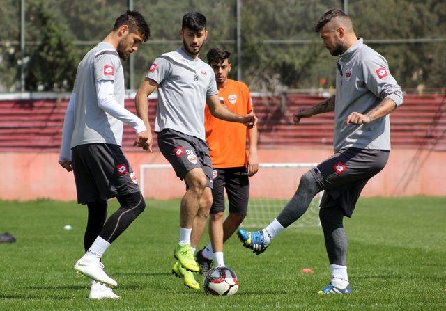 Adanaspor hazırlık maçı için Konya’ya gidiyor