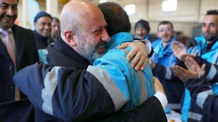 Başkan &Ccedil;olakbayrakdar, &ldquo;&Ccedil;alışanlarımızla &Uuml;lkemize B&uuml;y&uuml;k Hizmetler &Uuml;retiyoruz&rdquo;