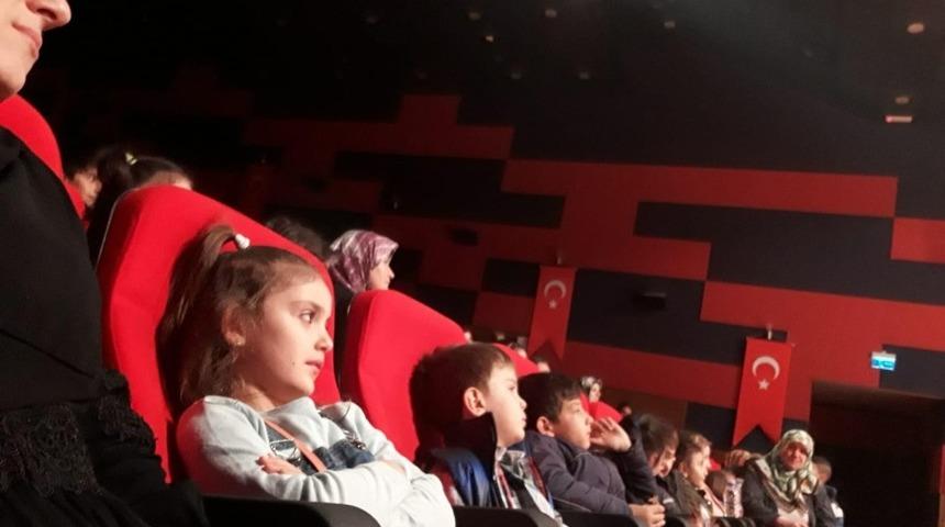 Sapanca&rsquo;nın &ccedil;ocukları tiyatroda buluştu
