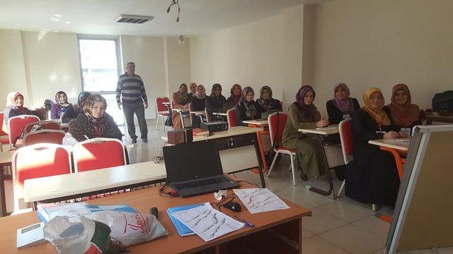 Bayan eğiticilere bilişsel gelişim semineri