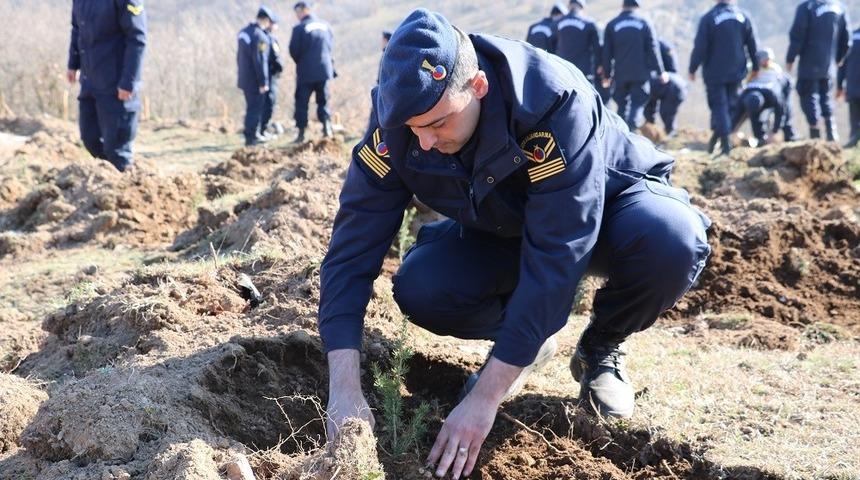 Jandarmadan 180’inci yılda 180 bin fidan