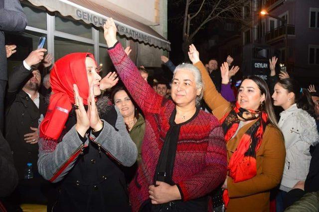 Biga’da Erdoğan’dan vatandaşlarla  birlik ve beraberlik yürüyüşü