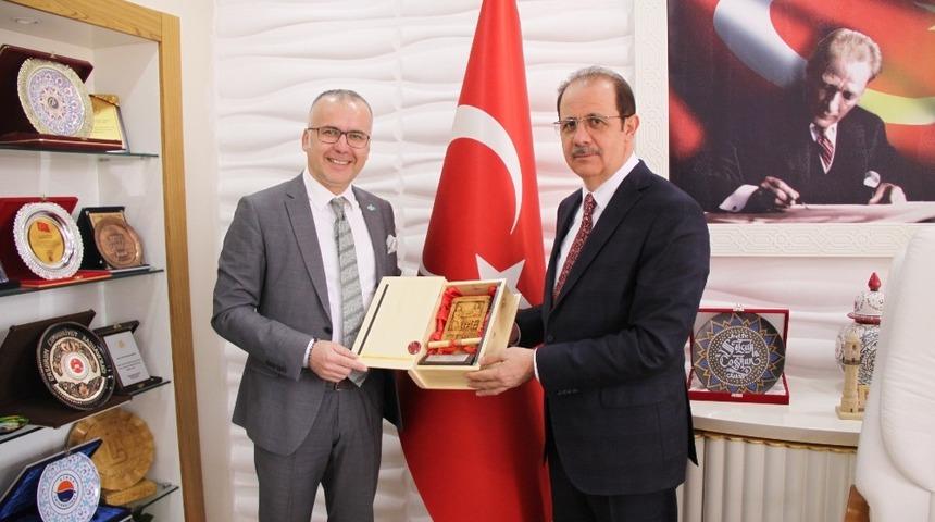 TANAP heyetinden Bayburt Rekt&ouml;rl&uuml;ğ&uuml;ne ziyaret