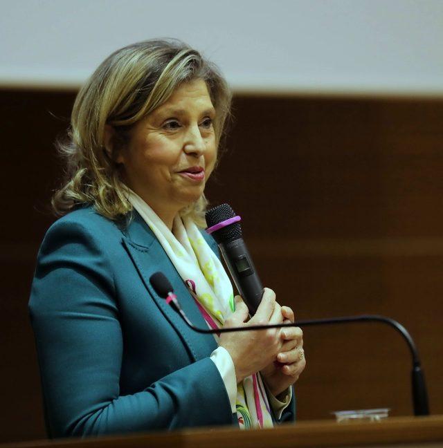 Gaün öğrencilerine akademik kariyer yol haritası konferansı