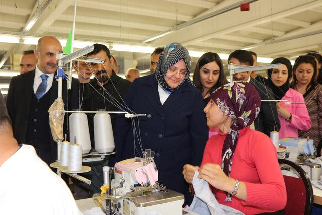 Bakan Selçuk: Bu millet alın terini, emeğini teröristlere bırakmayacak