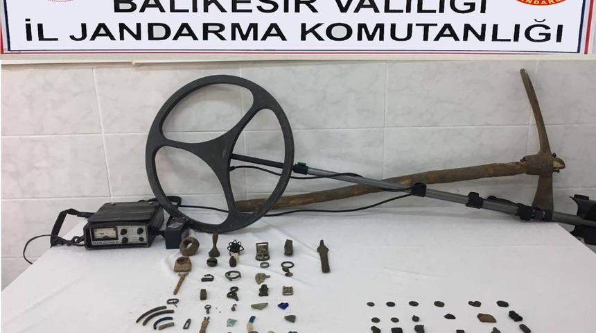 Defineci su&ccedil; &uuml;st&uuml; yakalandı