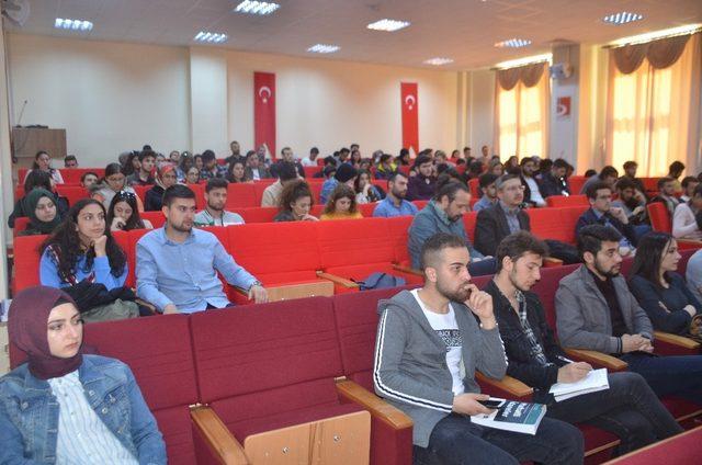 Bilecik’te “İnönü Muharebelerinin Basına Yansımaları” konferansı verildi