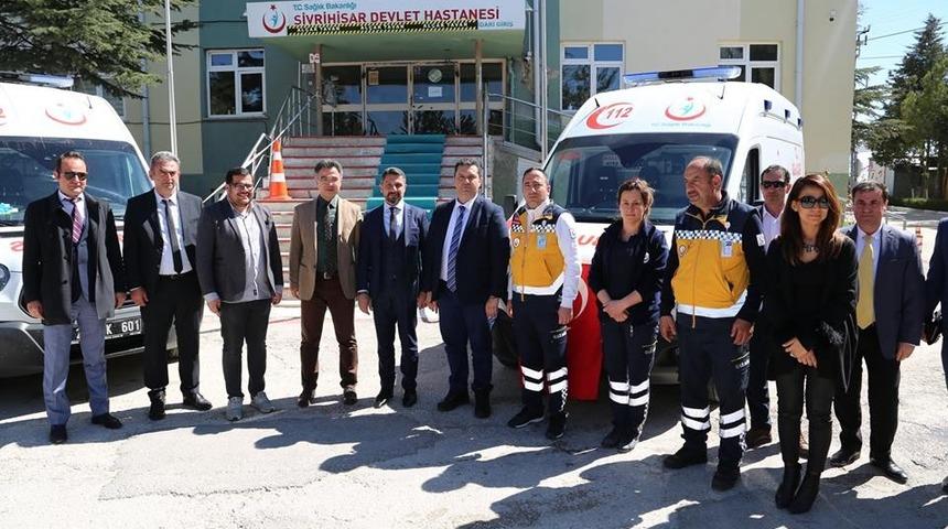 İl Sağlık M&uuml;d&uuml;rl&uuml;ğ&uuml;nden Sivrihisar&rsquo;a yeni ambulans