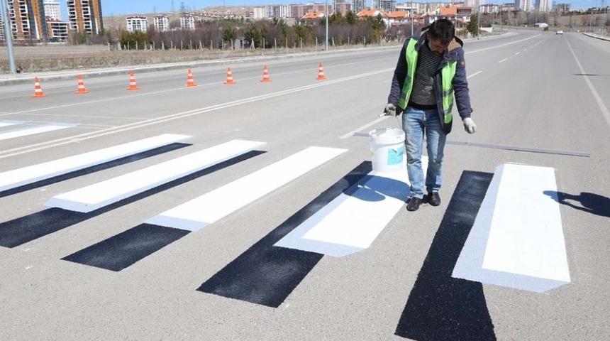 Yaya ge&ccedil;itlerinde &uuml;&ccedil; boyut