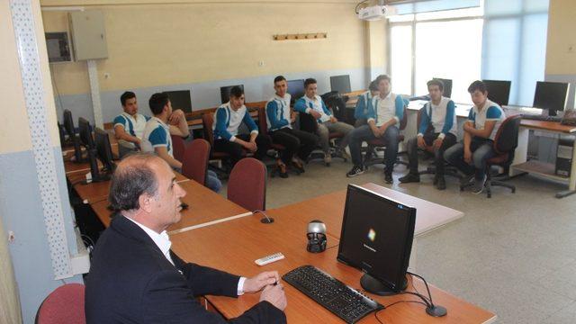 Burdurlu öğrenciler staj için Macaristan’a gidecek