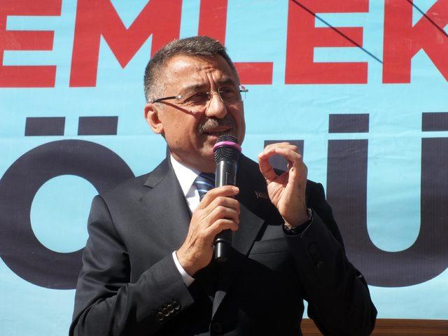 Fuat Oktay: Mazlum coğrafyalarda yükselen feryatları duymazlıktan gelemeyiz