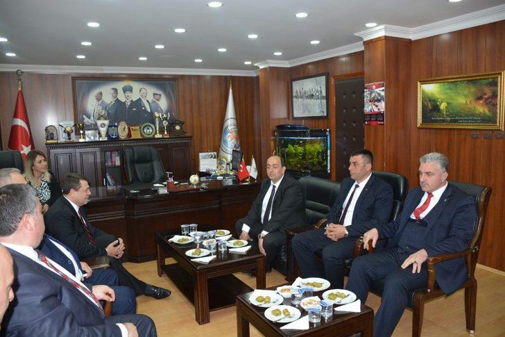 Kavlak’tan Demirtaş’a teşekkür ziyareti G4