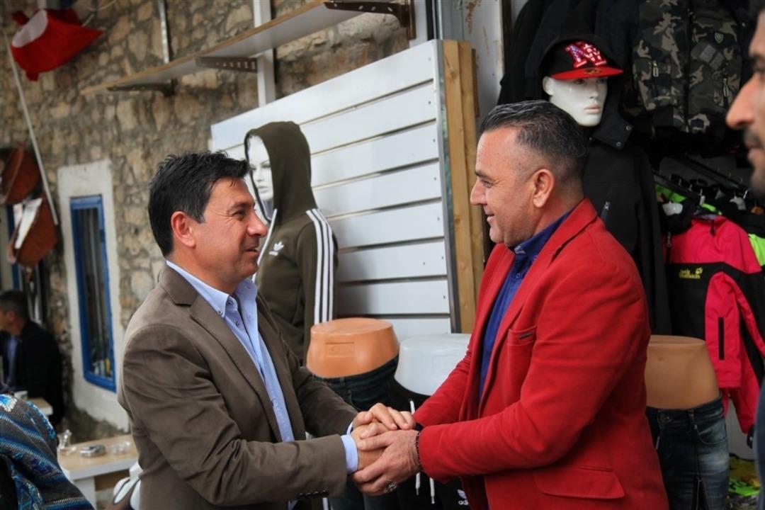 Aras verdiği s&ouml;zlerin altına imzasını attı