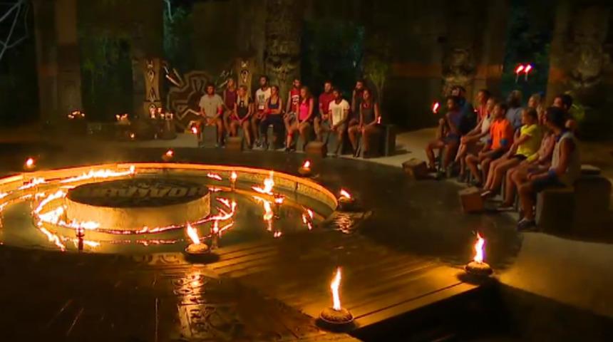 Survivor'da kötü haberi Sakis açıkladı! 'Kyriakos yengeçten zehirlendi'