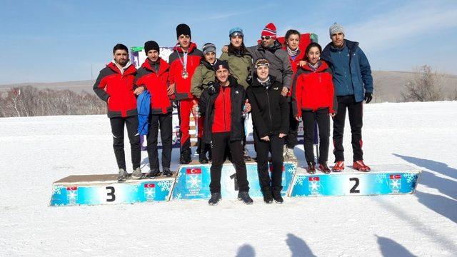 Hakkarili sporcular Türkiye birincisi oldu