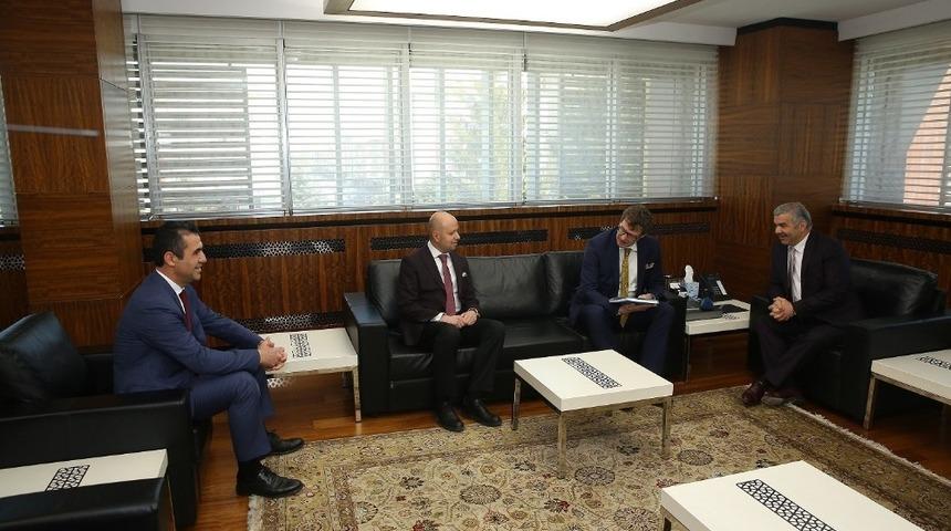 Kayserigaz&rsquo;ın b&uuml;y&uuml;k ortağı olan EWE Holding CEO&rsquo;su Frank Quante, Başkan &Ccedil;elik&rsquo;le ilgili dikkat &ccedil;ekici ifadeler kullandı