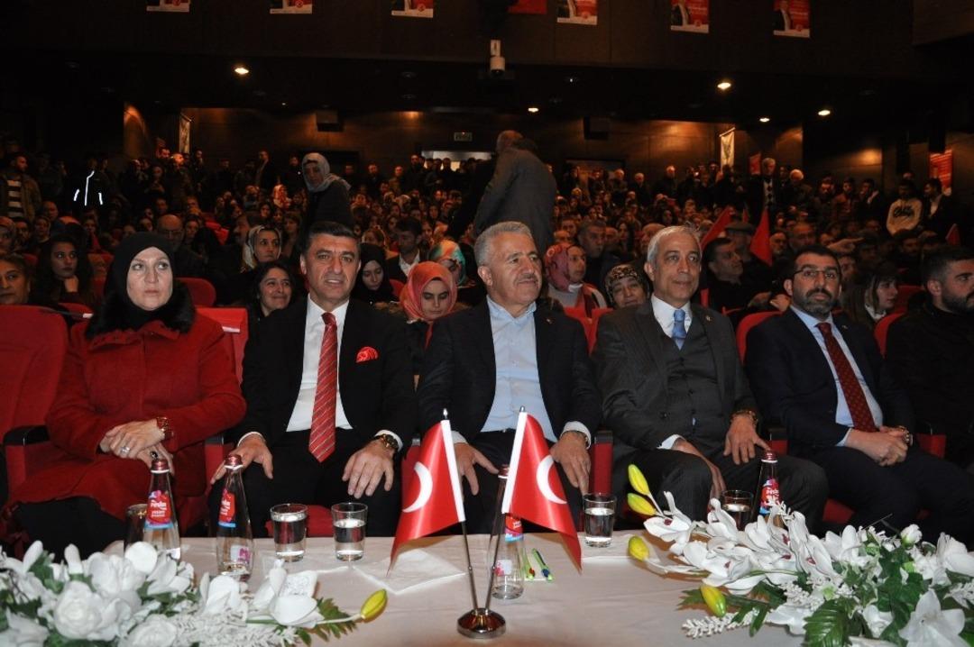 Cumhur İttifakı Kars&rsquo;ta gen&ccedil;lerle buluştu