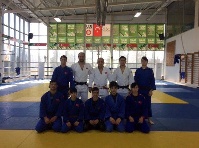 Judokalar, hafta sonunda 3 ayrı organizasyonda madalya sınavı verecek