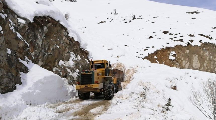 Hakkari’de çığ ve selle mücadele çalışması