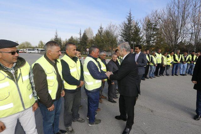 Başkan Mustafa Çelik, kurum içi veda ziyaretlerini Makine İkmal Atölyesi ile sürdürdü