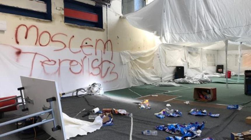 İngiltere'de islamofobik saldırı