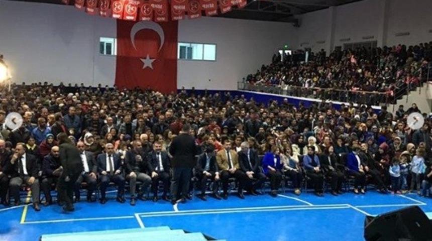 Ahmet Şafak Pınarbaşı&rsquo;da konser verdi