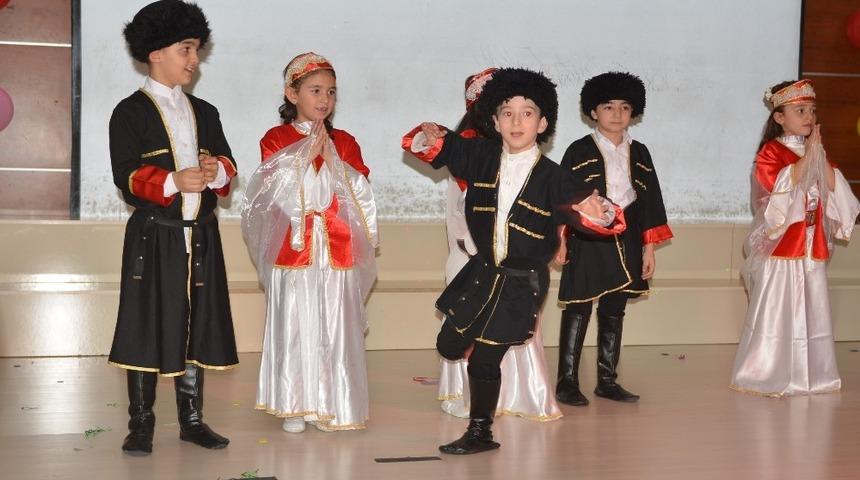 Minik &ouml;ğrencilerin okuma bayramı sevinci