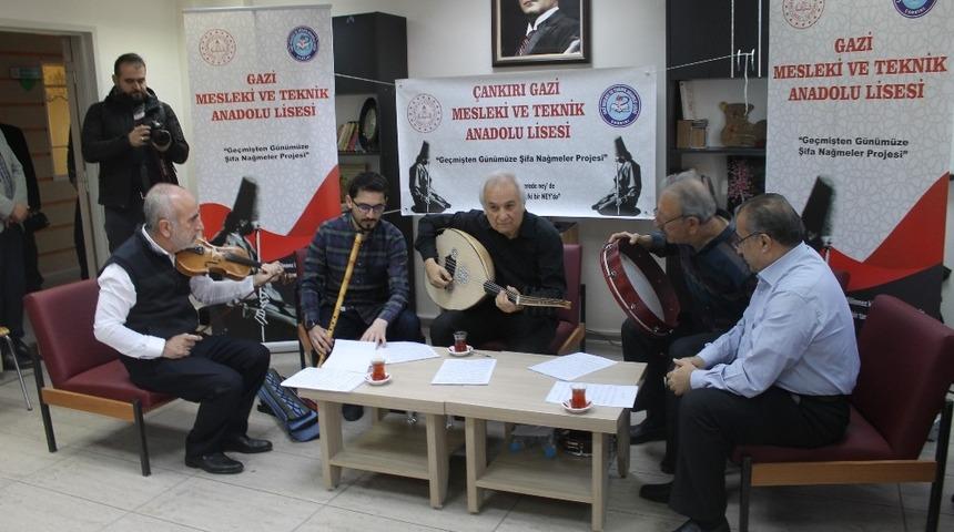 Şifahanelerde kullanılan y&ouml;ntemleri tekrardan canlandırmaya &ccedil;alışıyorlar