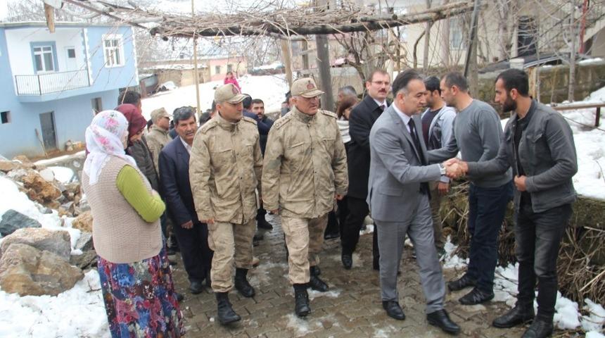 Vali &Ccedil;ağatay&rsquo;dan Zeytin Dalı gazisine ziyaret