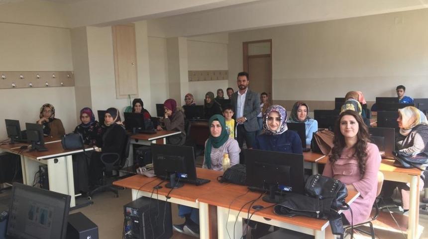 Kahta&rsquo;da işaret dili kursuna yoğun ilgi