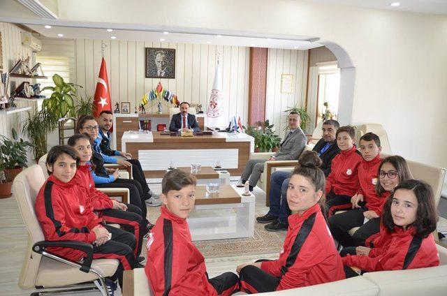 Başarılı sporcular Anadolu Yıldızlar Lig’ine uğurlandı