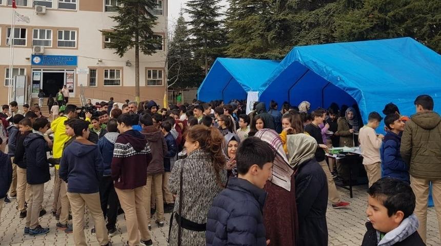Savaş mağduru &ccedil;ocuklar i&ccedil;in kermes